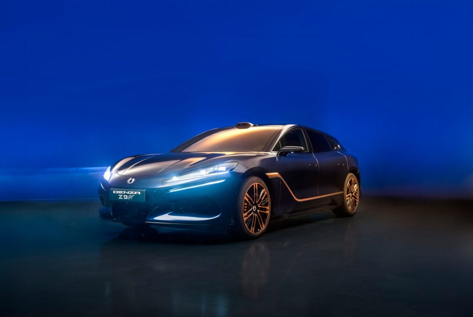 DENZA Chopard Z9GT erhellt das Filmfestival von Cannes