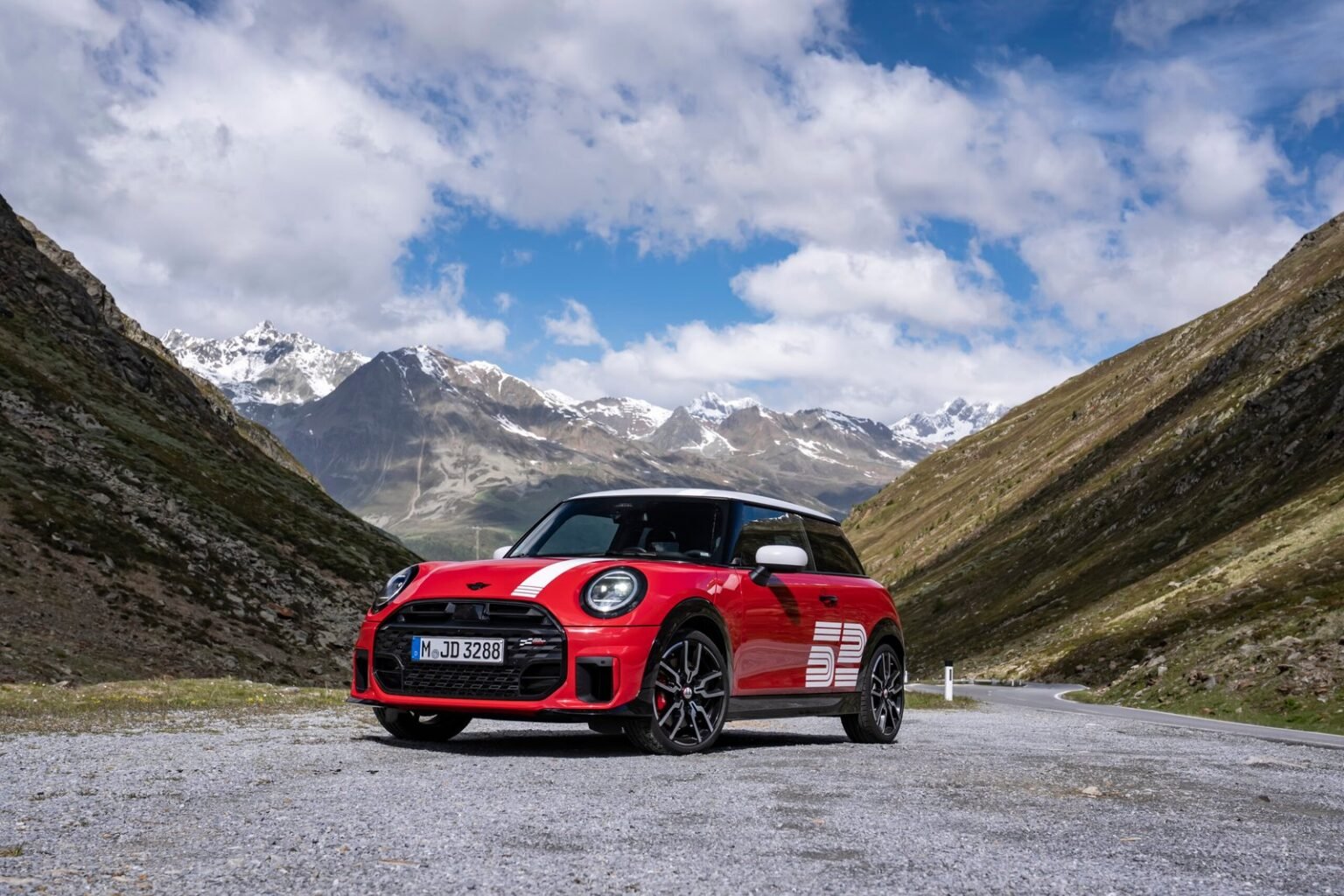 MINI 1965 Victory Edition: Sonderedition schreibt Motorsportgeschichte weiter.