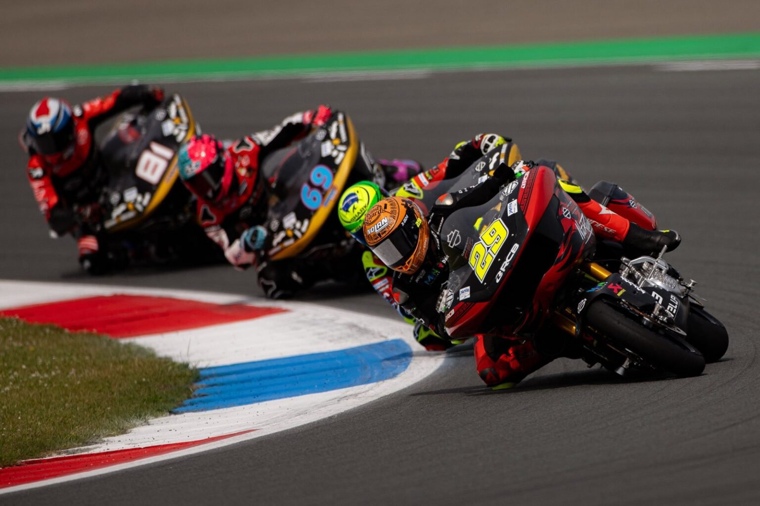 VIER FAHRER, ZWEI RENNEN, EIN TITEL: DER HARLEY-DAVIDSON BAGGER WORLD CUP GEHT AM RED BULL RING INS FINALE